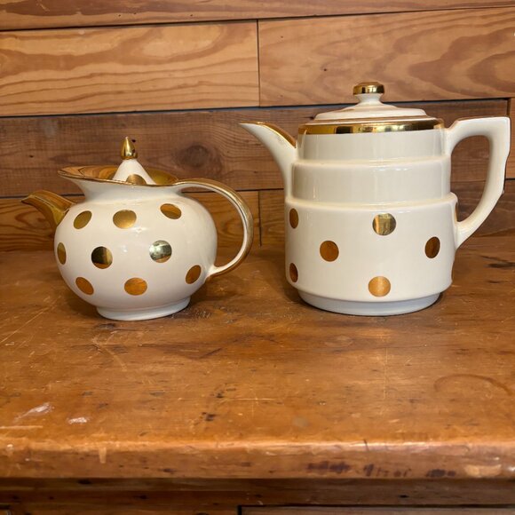 Hall's Superior Quality Kitchenware Teapot - Picture 7 of 7